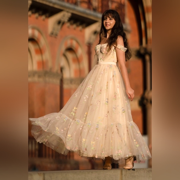 Delicate Flower Embroidered Formal Dress - Picture 2 of 7